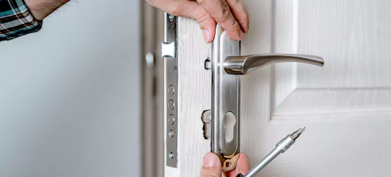 Front Door Knob Repair in North Miami, FL